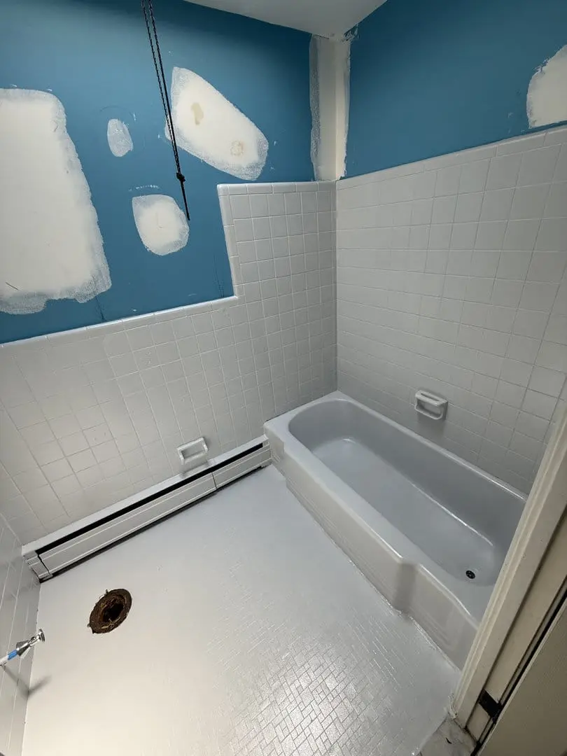 Tile Restoration ChromaGLAZE after 1